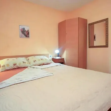 1 Bedroom In Gdinj